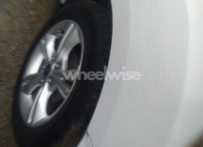 Photo 12 of 2013 Ford Focus SE (VIN 1FADP3F2XDL188625)