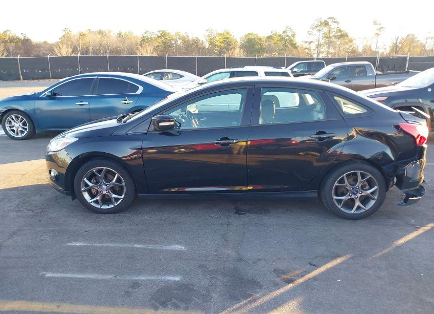 Photo 14 of 2013 Ford Focus SE (VIN 1FADP3F2XDL236124)