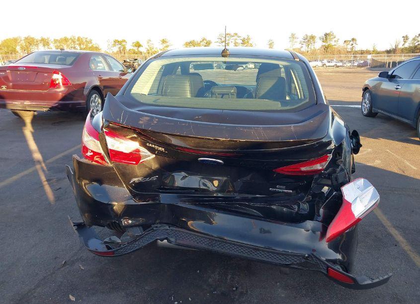 Photo 16 of 2013 Ford Focus SE (VIN 1FADP3F2XDL236124)