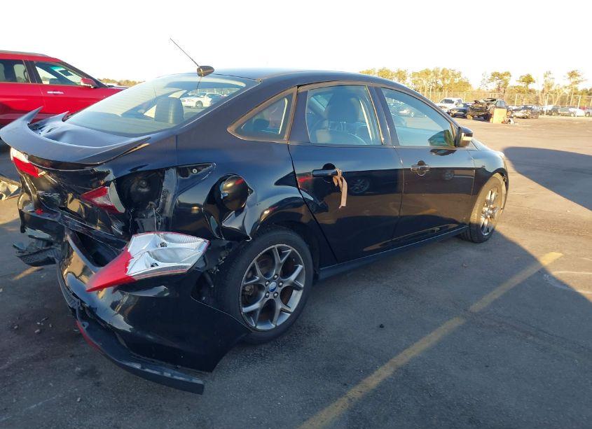 Photo 4 of 2013 Ford Focus SE (VIN 1FADP3F2XDL236124)