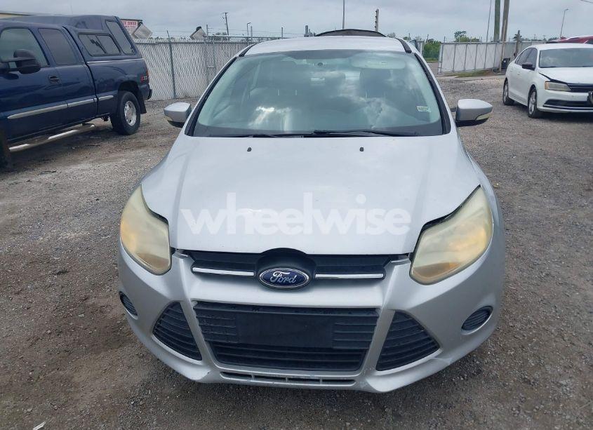 Photo 12 of 2013 Ford Focus SE (VIN 1FADP3F2XDL255692)