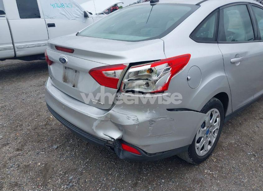 Photo 6 of 2013 Ford Focus SE (VIN 1FADP3F2XDL255692)
