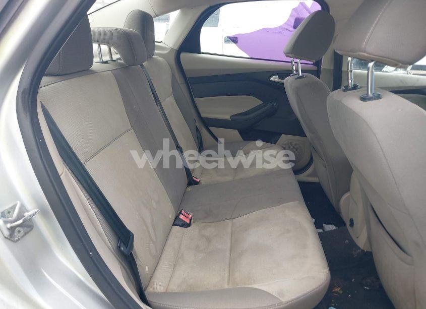 Photo 8 of 2013 Ford Focus SE (VIN 1FADP3F2XDL255692)