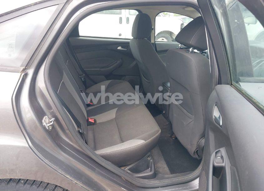 Photo 8 of 2013 Ford Focus SE (VIN 1FADP3F2XDL257992)