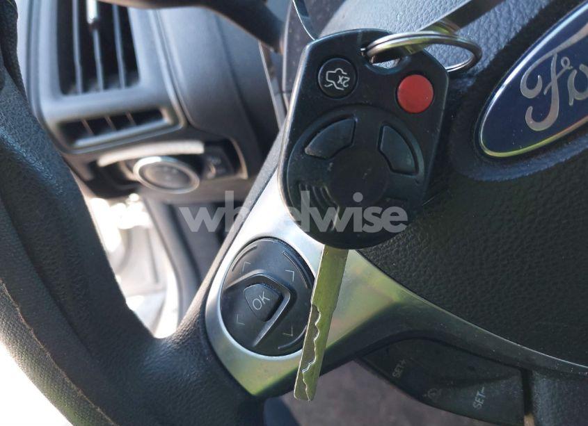 Photo 11 of 2013 Ford Focus SE (VIN 1FADP3F2XDL266479)