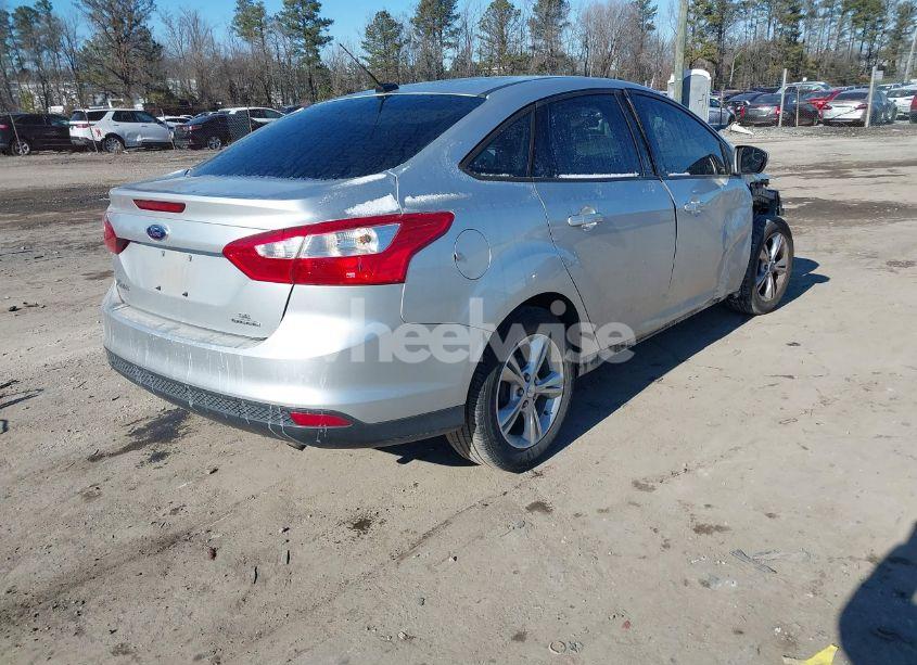Photo 4 of 2013 Ford Focus SE (VIN 1FADP3F2XDL266479)