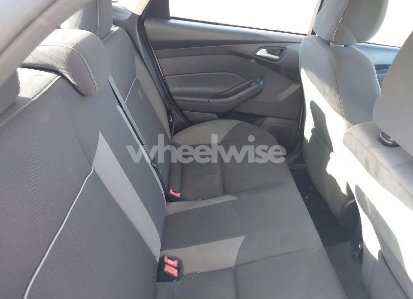 Photo 8 of 2013 Ford Focus SE (VIN 1FADP3F2XDL266479)