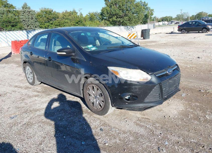 2013 Ford Focus SE (VIN 1FADP3F2XDL280298) main photo