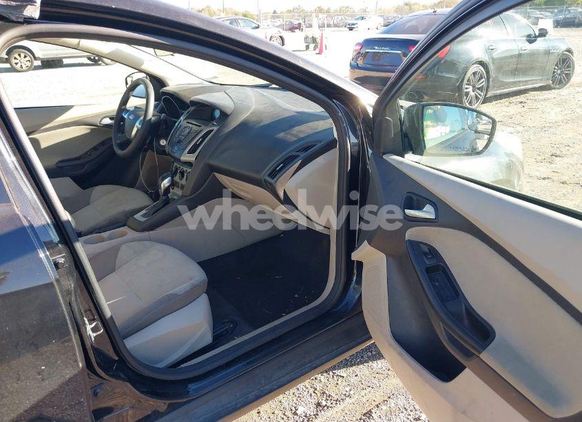 Photo 5 of 2013 Ford Focus SE (VIN 1FADP3F2XDL280298)