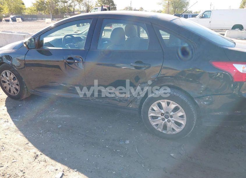 Photo 6 of 2013 Ford Focus SE (VIN 1FADP3F2XDL280298)