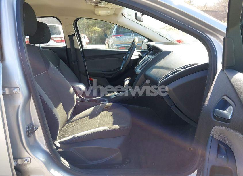 Photo 5 of 2013 Ford Focus SE (VIN 1FADP3F2XDL282164)