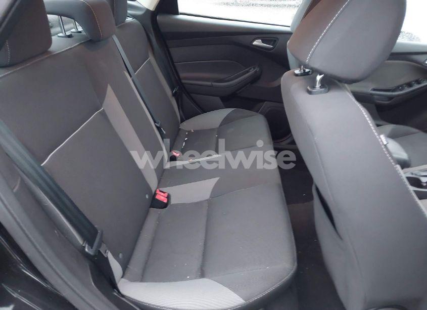 Photo 8 of 2013 Ford Focus SE (VIN 1FADP3F2XDL283086)