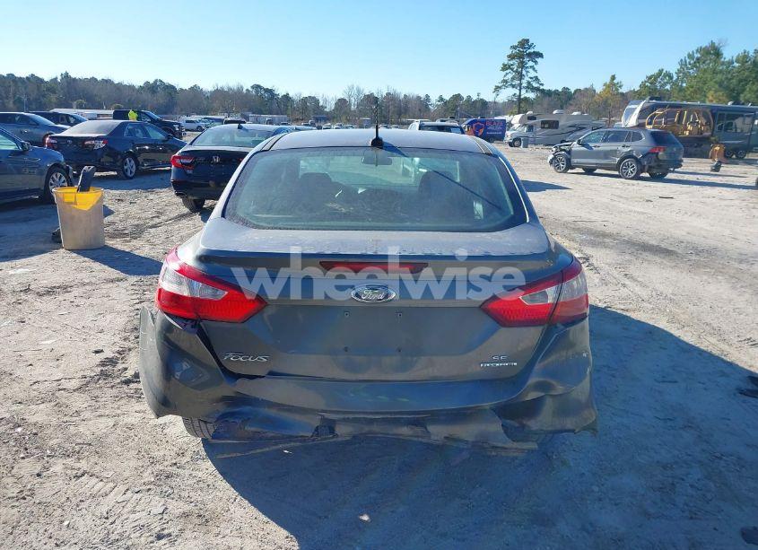 Photo 17 of 2013 Ford Focus SE (VIN 1FADP3F2XDL284335)