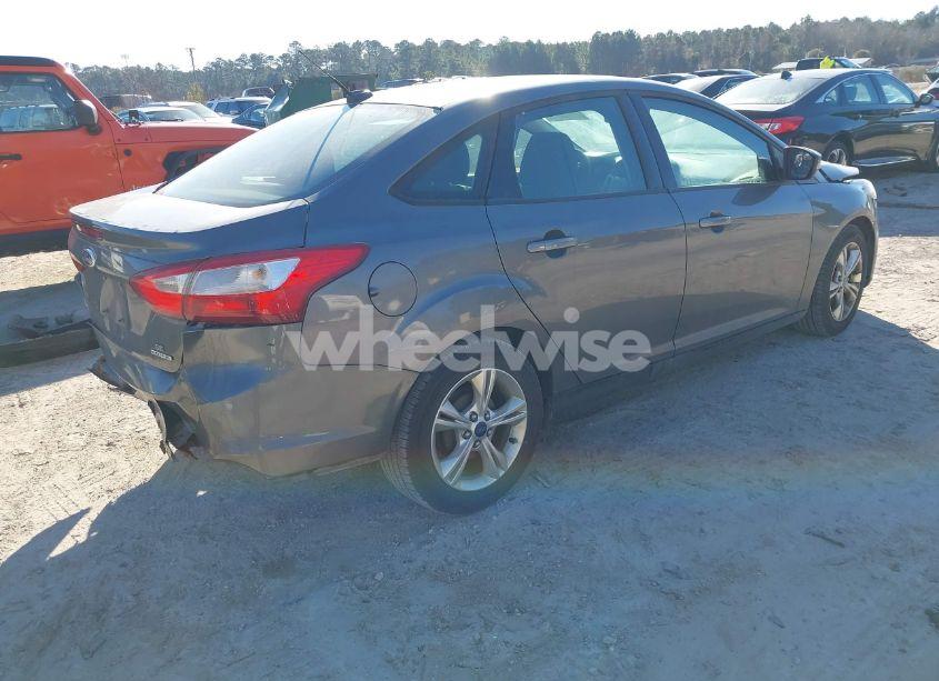 Photo 4 of 2013 Ford Focus SE (VIN 1FADP3F2XDL284335)