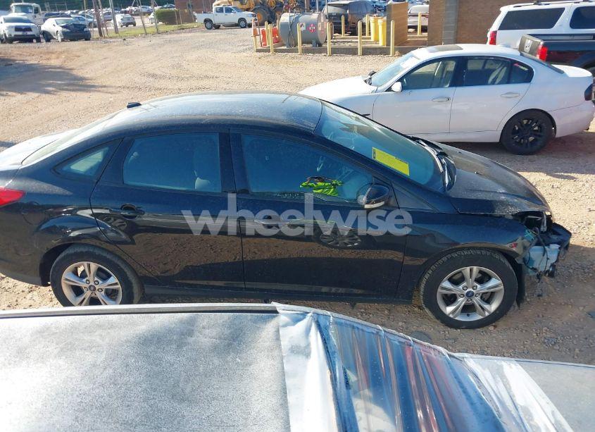 Photo 13 of 2013 Ford Focus SE (VIN 1FADP3F2XDL311811)