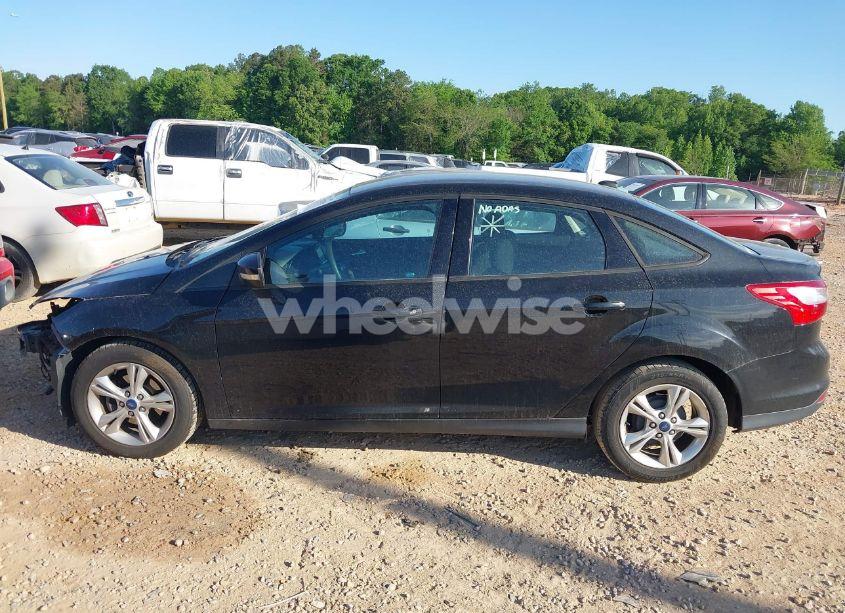 Photo 14 of 2013 Ford Focus SE (VIN 1FADP3F2XDL311811)