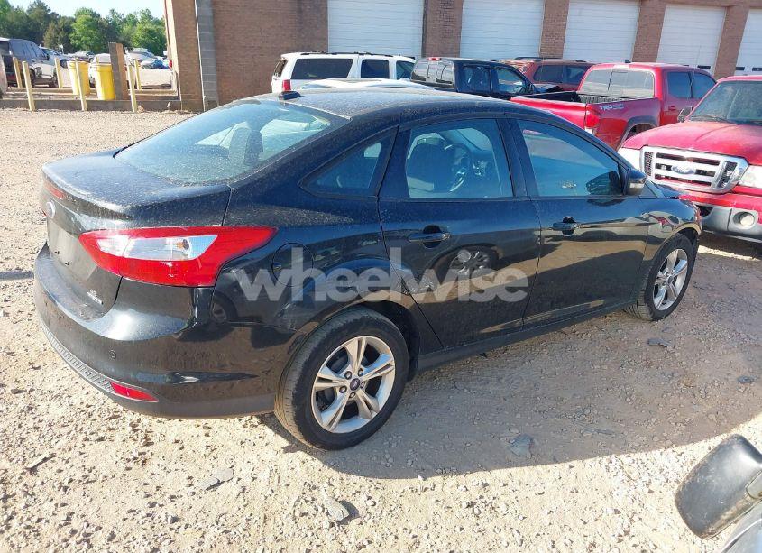 Photo 4 of 2013 Ford Focus SE (VIN 1FADP3F2XDL311811)