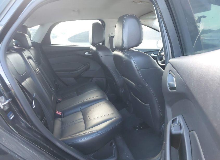 Photo 8 of 2013 Ford Focus SE (VIN 1FADP3F2XDL342962)