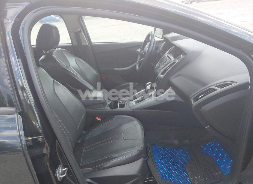 Photo 5 of 2013 Ford Focus SE (VIN 1FADP3F2XDL354156)