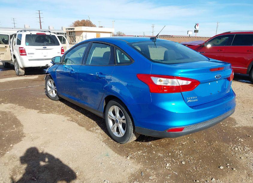 Photo 3 of 2013 Ford Focus SE (VIN 1FADP3F2XDL362189)