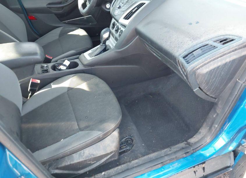 Photo 5 of 2013 Ford Focus SE (VIN 1FADP3F2XDL362189)