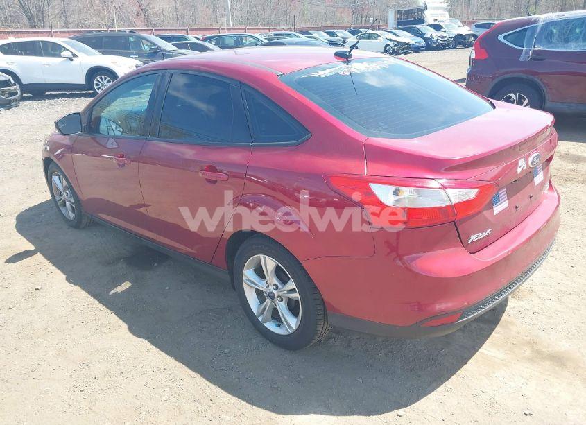 Photo 3 of 2013 Ford Focus SE (VIN 1FADP3F2XDL371376)