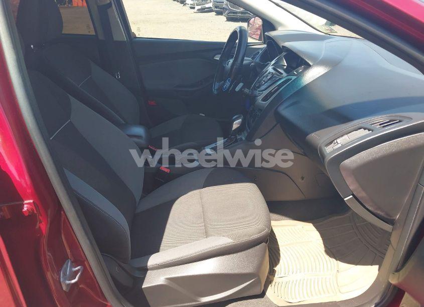 Photo 5 of 2013 Ford Focus SE (VIN 1FADP3F2XDL371376)