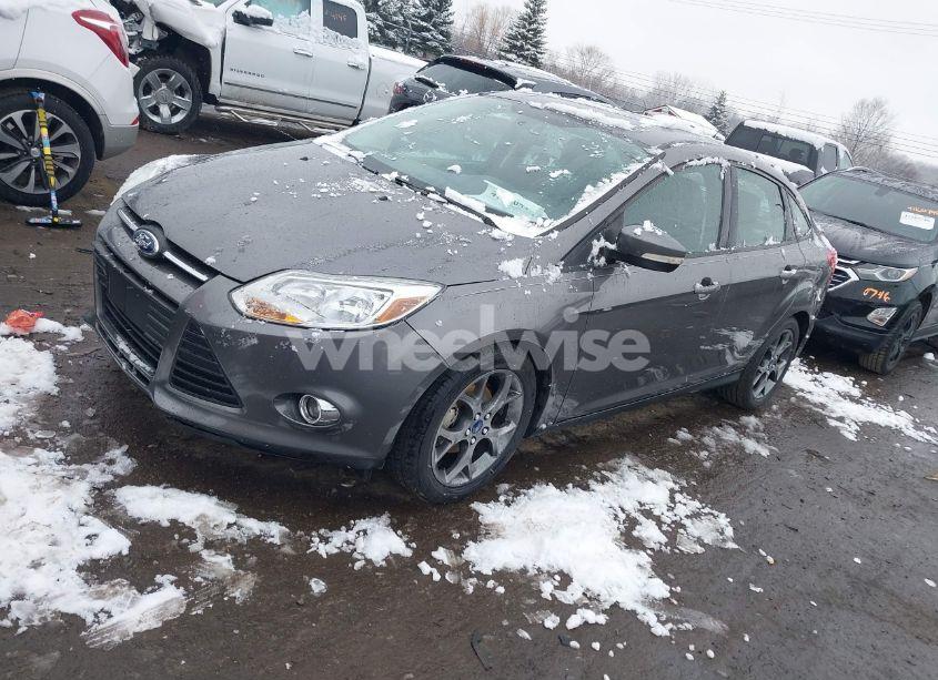 Photo 2 of 2013 Ford Focus SE (VIN 1FADP3F2XDL383785)