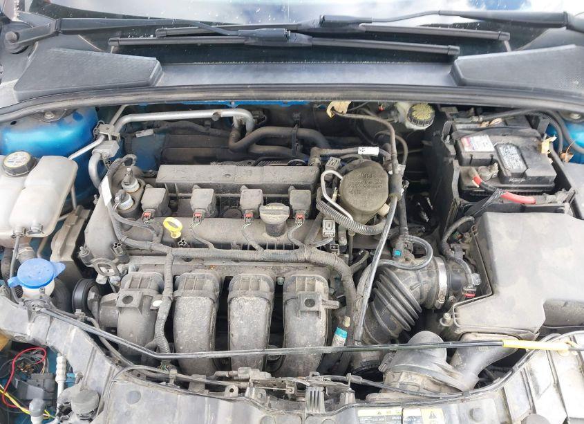 Photo 10 of 2014 Ford Focus SE (VIN 1FADP3F2XEL102411)