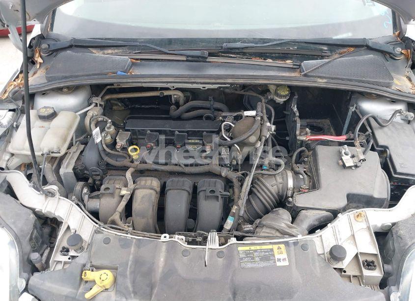 Photo 10 of 2014 Ford Focus SE (VIN 1FADP3F2XEL145047)