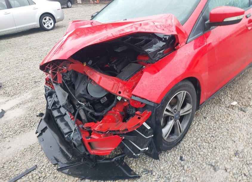 Photo 15 of 2014 Ford Focus SE (VIN 1FADP3F2XEL148319)