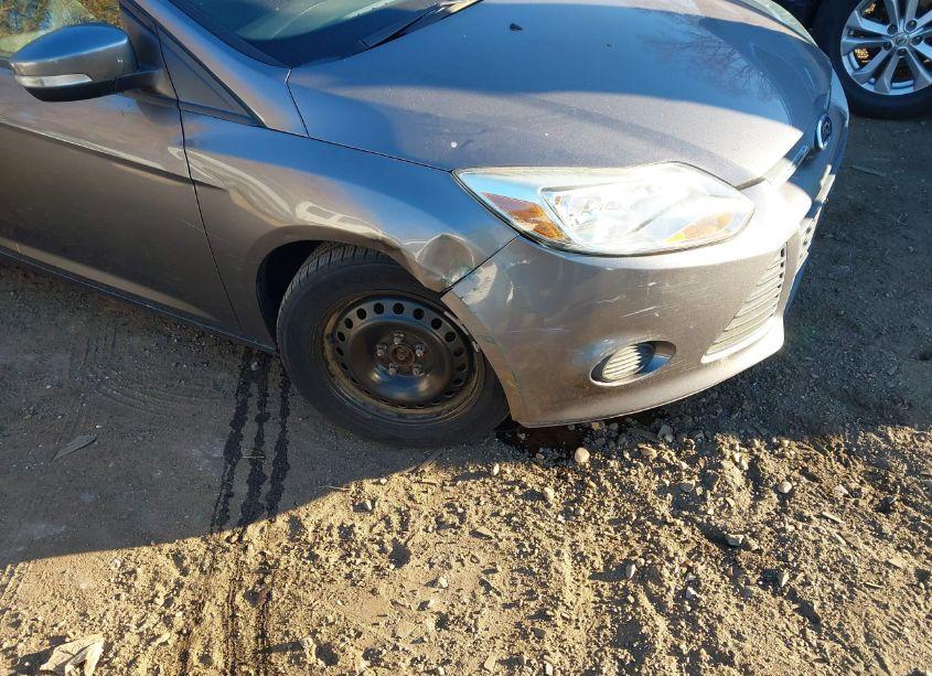 Photo 6 of 2014 Ford Focus SE (VIN 1FADP3F2XEL178629)