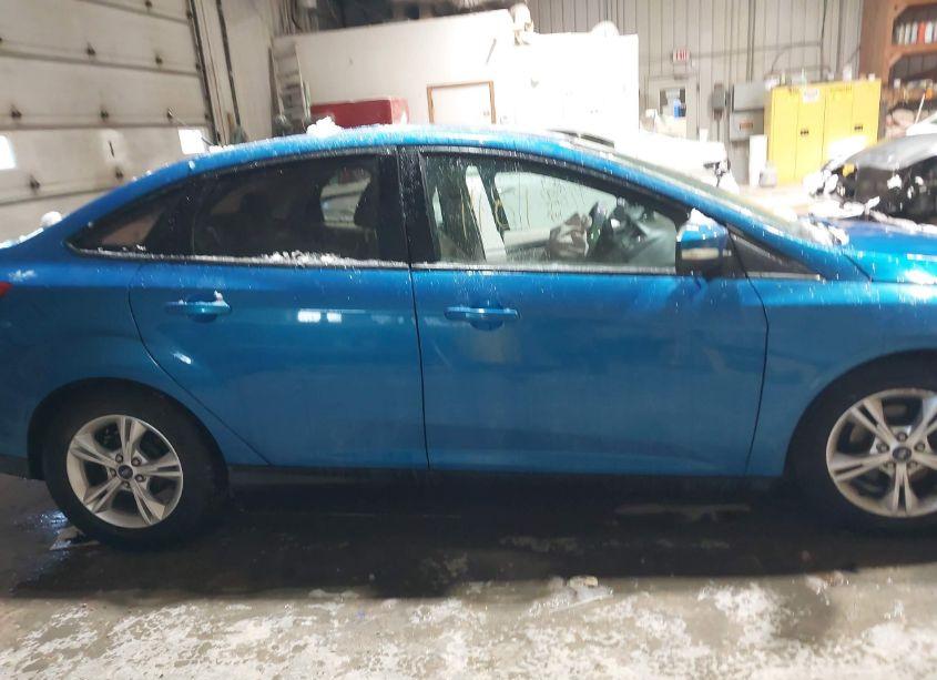 Photo 12 of 2014 Ford Focus SE (VIN 1FADP3F2XEL192806)