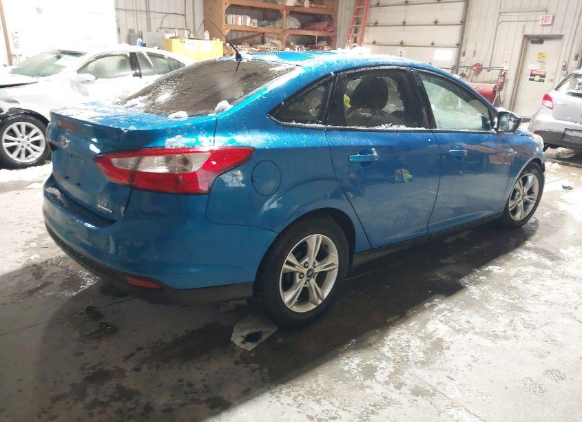 Photo 4 of 2014 Ford Focus SE (VIN 1FADP3F2XEL192806)