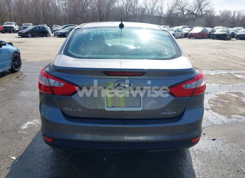 Photo 16 of 2014 Ford Focus SE (VIN 1FADP3F2XEL197472)