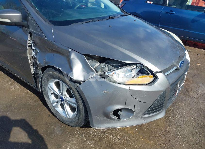 Photo 6 of 2014 Ford Focus SE (VIN 1FADP3F2XEL197472)