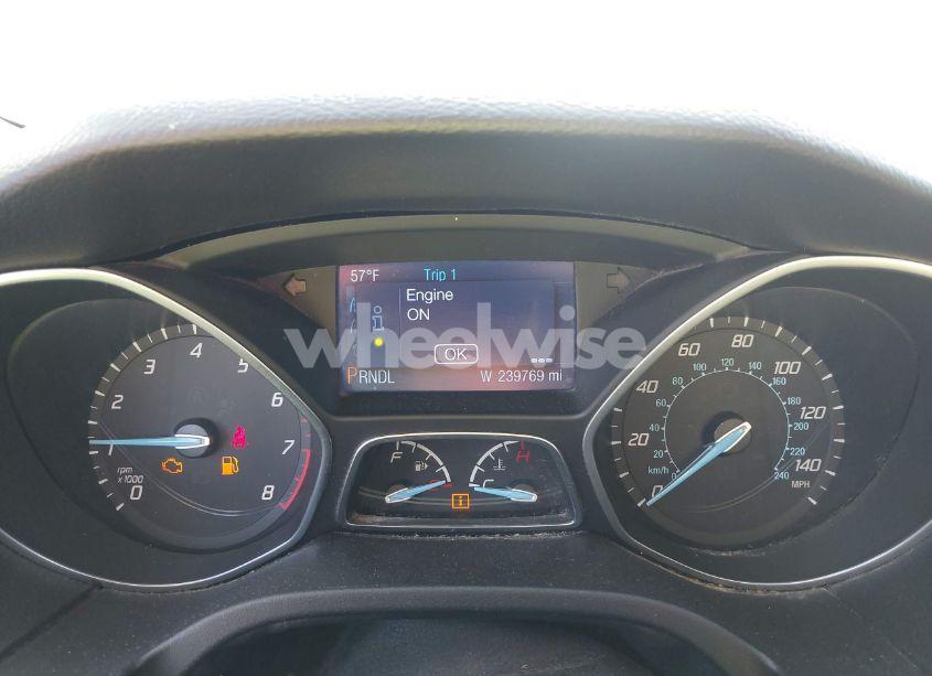 Photo 7 of 2014 Ford Focus SE (VIN 1FADP3F2XEL197472)