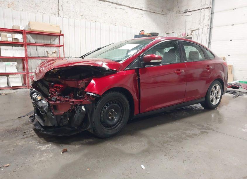 Photo 2 of 2014 Ford Focus SE (VIN 1FADP3F2XEL200113)