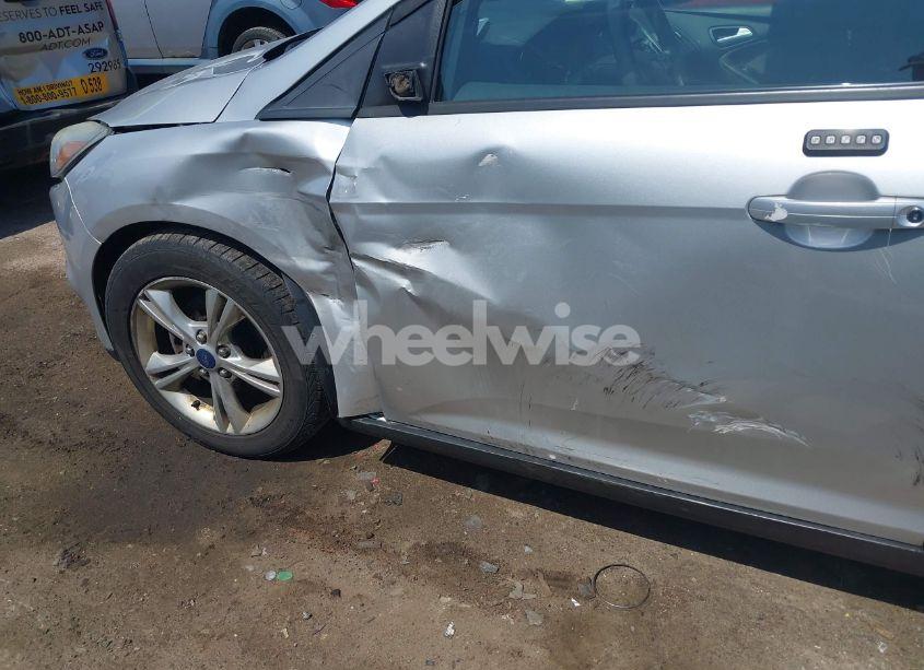 Photo 6 of 2014 Ford Focus SE (VIN 1FADP3F2XEL279119)