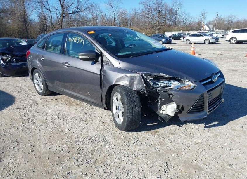 2014 Ford Focus SE (VIN 1FADP3F2XEL293070) main photo
