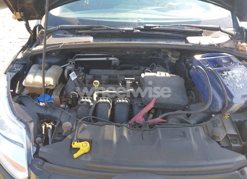 Photo 10 of 2014 Ford Focus SE (VIN 1FADP3F2XEL320235)