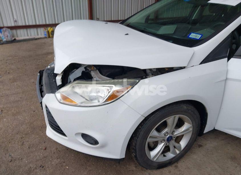 Photo 6 of 2014 Ford Focus SE (VIN 1FADP3F2XEL360461)