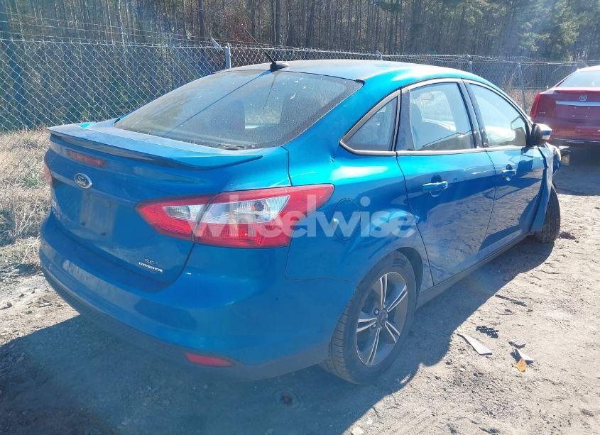 Photo 4 of 2014 Ford Focus SE (VIN 1FADP3F2XEL387126)