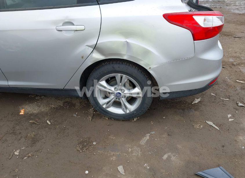 Photo 19 of 2014 Ford Focus SE (VIN 1FADP3F2XEL392052)