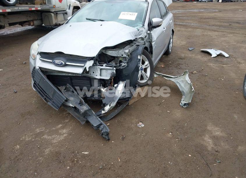 Photo 6 of 2014 Ford Focus SE (VIN 1FADP3F2XEL392052)