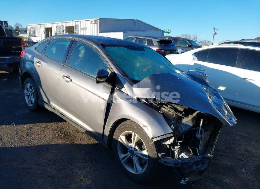 2014 Ford Focus SE (VIN 1FADP3F2XEL416429) main photo
