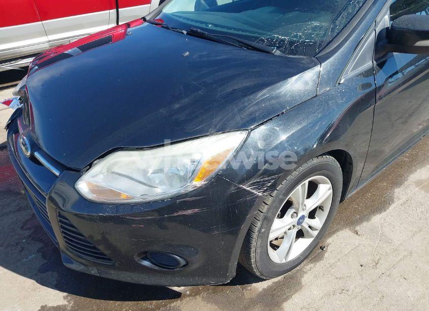 Photo 17 of 2014 Ford Focus SE (VIN 1FADP3F2XEL437104)
