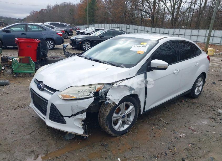 Photo 6 of 2014 Ford Focus SE (VIN 1FADP3F2XEL448152)