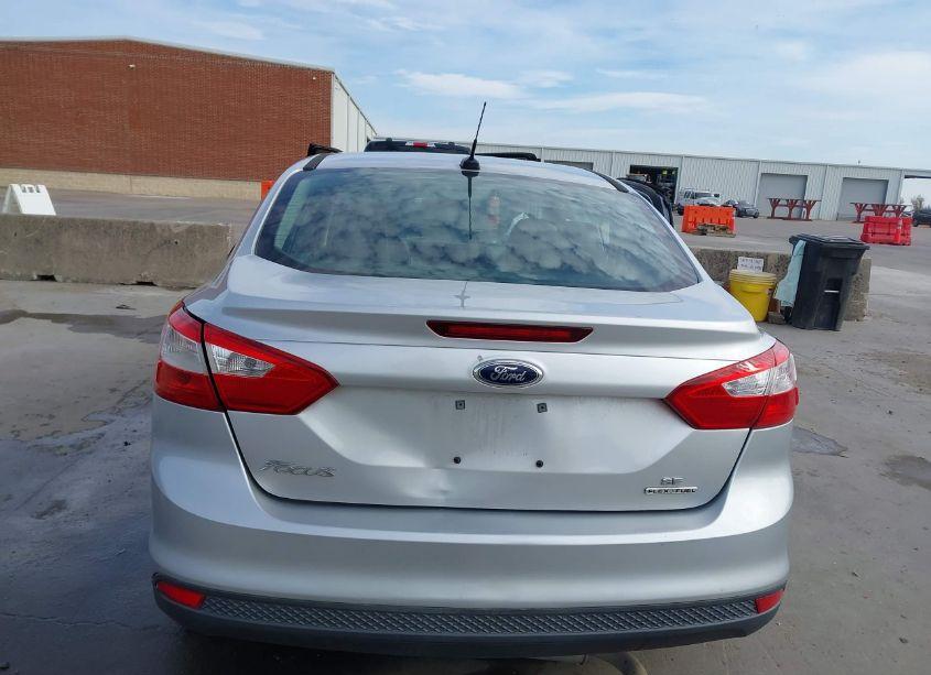 Photo 17 of 2014 Ford Focus SE (VIN 1FADP3F2XEL448524)