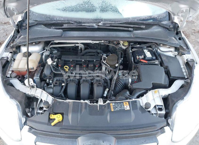 Photo 10 of 2014 Ford Focus SE (VIN 1FADP3F2XEL451116)